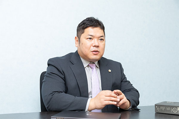 弁護士を目指したきっかけを教えてください